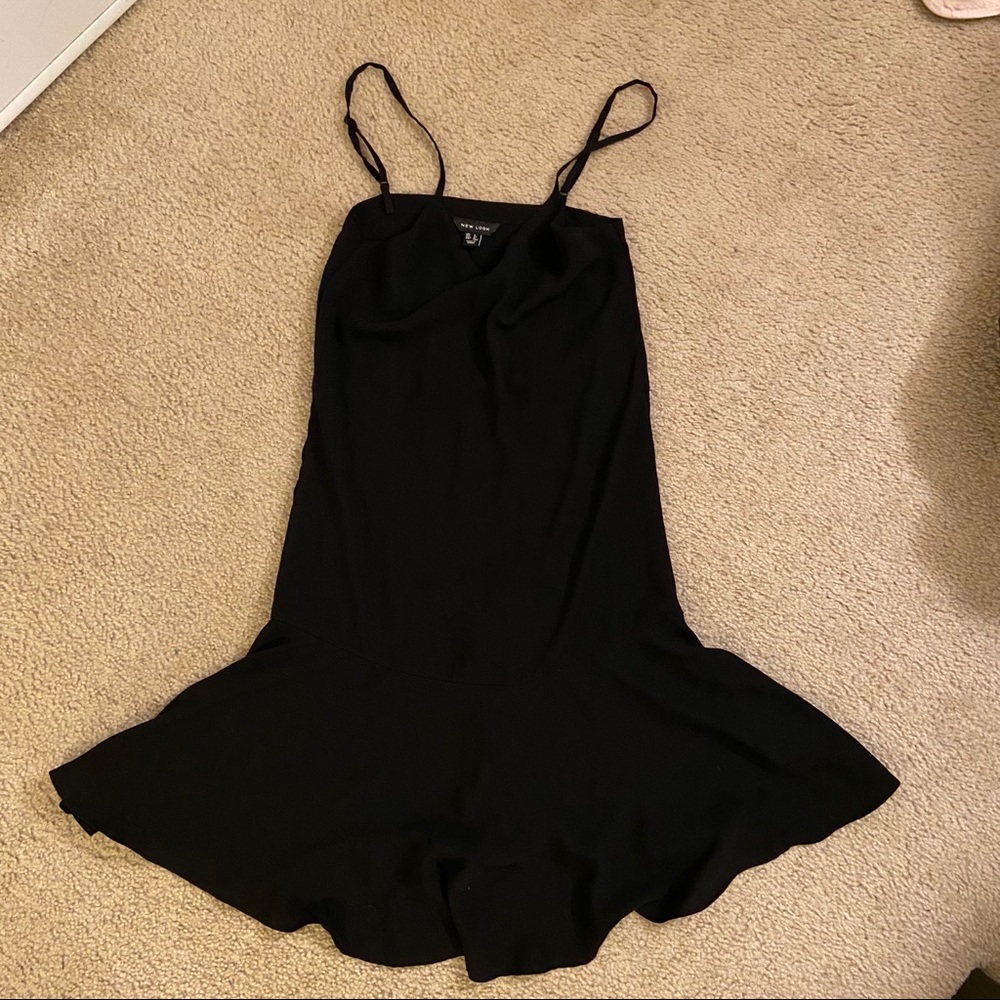 🚚MOVING SALES!! 🚚 black dress